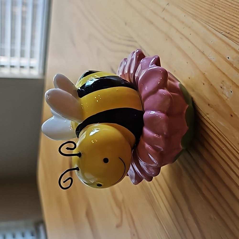 Vintage, retired Avon bee and flower salt and pepper shakers